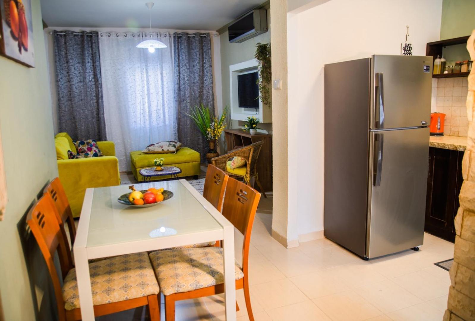 אצלנו - בגליל העליון Apartment Kiryat Shmona Bagian luar foto