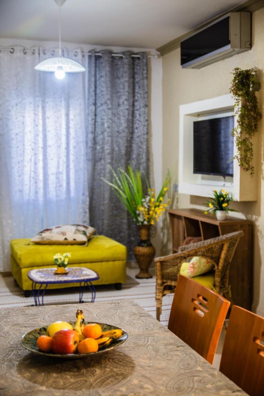 אצלנו - בגליל העליון Apartment Kiryat Shmona Bagian luar foto